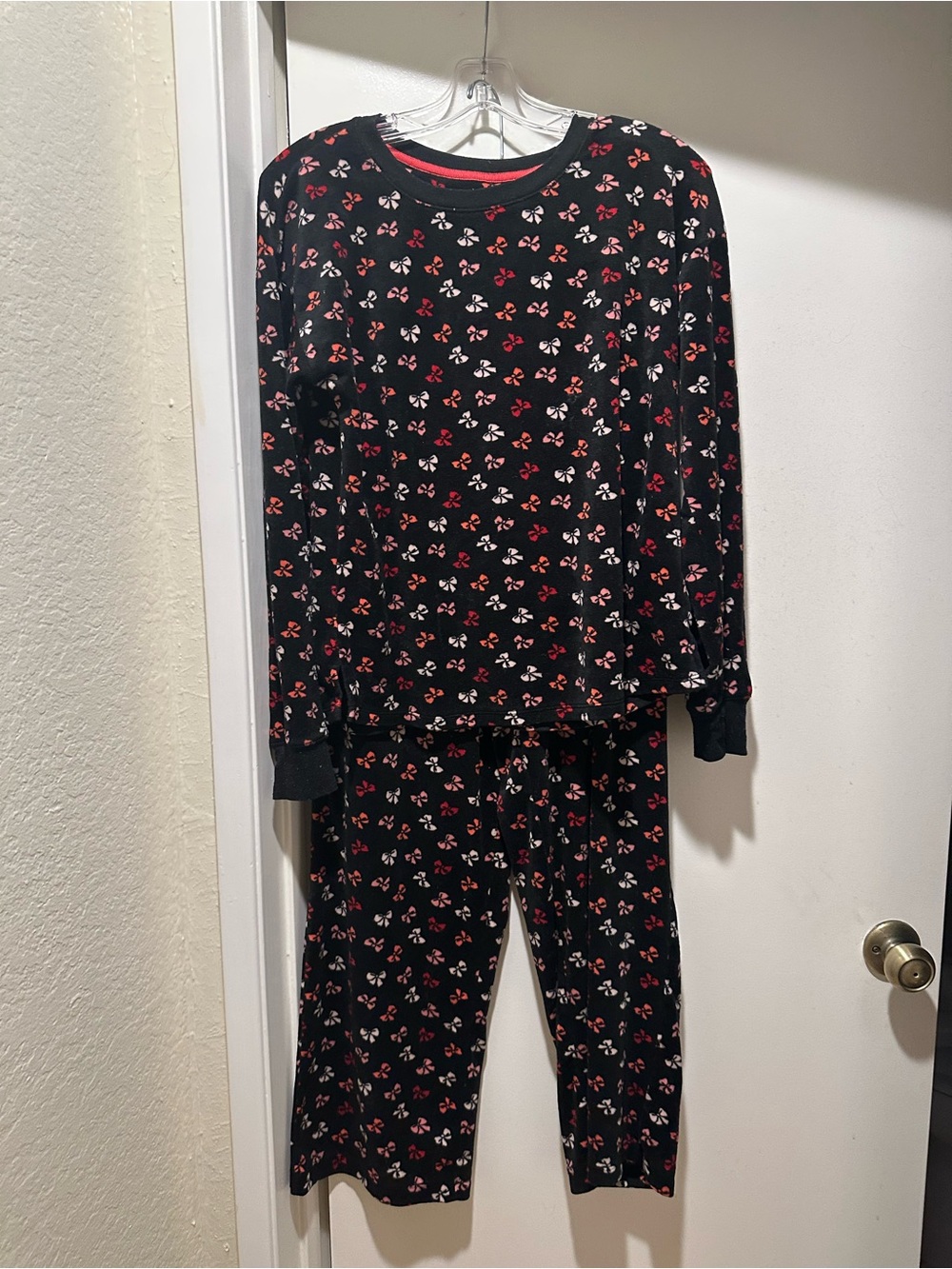 kate spade Black Sweatshirt & Sweatpants Set w Colorful Ribbons Size Small